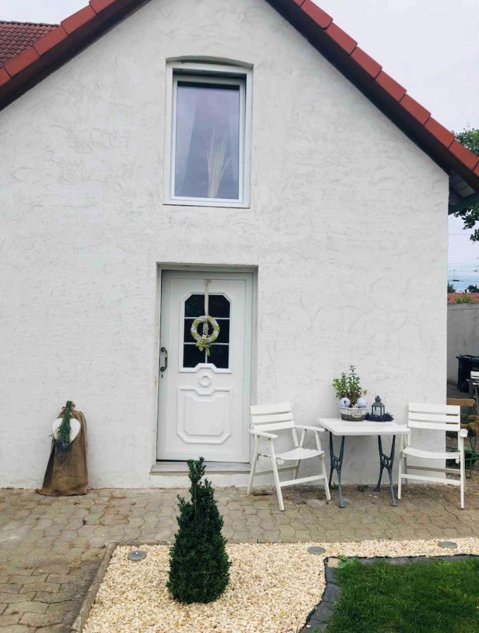 Kleine gemütliche Einliegerwohnung mit Garten und Pool Nordstemmen Exterior foto